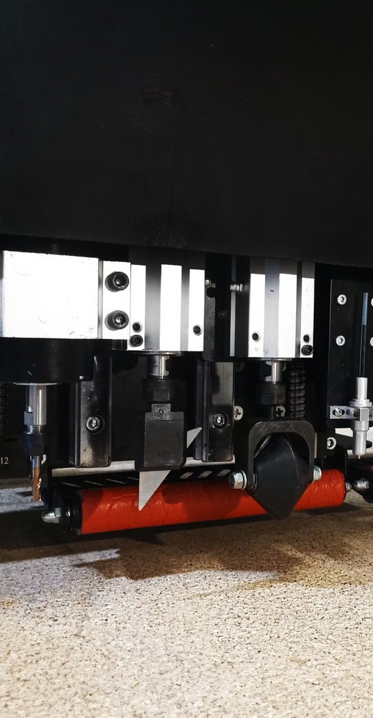 Услуги резки материалов на планшетном плоттере